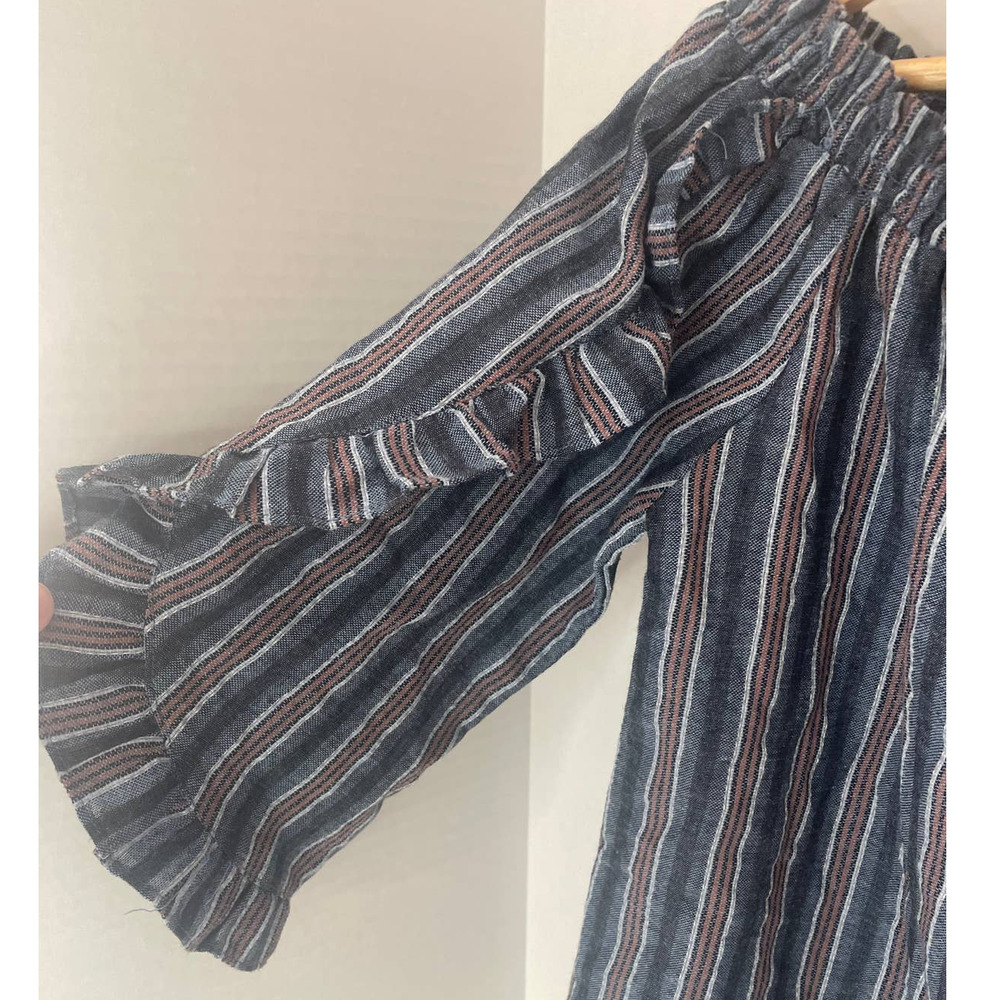 Hem & Thread Blanket Stripe Cold Shoulder Button Top Size Small - Picture 2 of 9